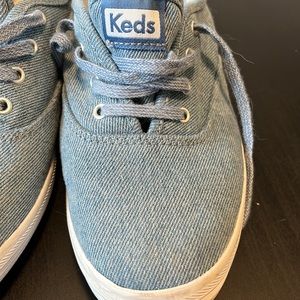 Keds size 7